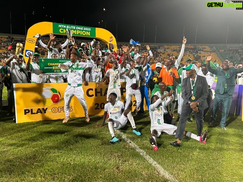 Samuel Eto'o Instagram - BRAVO @cotonsportdegaroua CHAMPION DU CAMEROUN MTN ELITE ONE 2023ππΏππΏππΏππΏππΏπ¨π²π¨π²π¨π²π¨π²π¨π²ππΏ