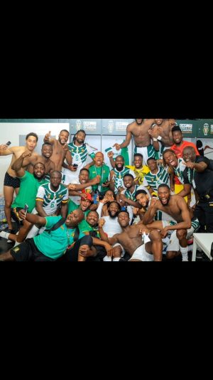 Samuel Eto'o Instagram - Pour nous, Tu es notre  seul amour,
Pour nous, en toutes circonstances, tu dois toujours briller, 
Pour nous, ton rayonnement tricolore doit retentir plus fort que tous les autres , 

Nous t’aimons t’aimons inconditionnellement. 
Cette victoire, nous la devons uniquement à ce groupe.

Chers lions indomptables, 

Vous avez su être aussi uniques que l’est notre drapeau, 
Vous avez su incarner cet esprit unique, ADN Cameroun, 
Vous avez su vous hisser à l’image de notre nation, si unique, 
L’unicité de votre groupe a  permis de muer vos invidualités en une force Unique, 
Nos larmes … ont coulé pour saluer votre belle qualification. 
Franck, Clinton, abouchouchou,
Fabrice, Christophe, Elliot, Tchato,
Mr le sélectionneur,
Merci.
Une nouvelle étape commence , conservez cette unicité , et faites briller encore plus haut nos couleurs …🇨🇲🇨🇲🇨🇲🇨🇲🇨🇲🇨🇲🇨🇲🇨🇲🇨🇲🇨🇲🇨🇲🇨🇲🇨🇲🇨🇲🇨🇲❤️❤️❤️❤️❤️❤️❤️❤️❤️❤️❤️👏🏿👏🏿👏🏿👏🏿👏🏿👏🏿👏🏿👏🏿👏🏿👏🏿👏🏿