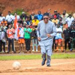 Samuel Eto'o Instagram - Allô North West Regional league , Merci excellence MR le Gouverneur de la Région pour la confiance 🇨🇲🇨🇲🇨🇲🇨🇲🇨🇲👏🏿👏🏿👏🏿👏🏿