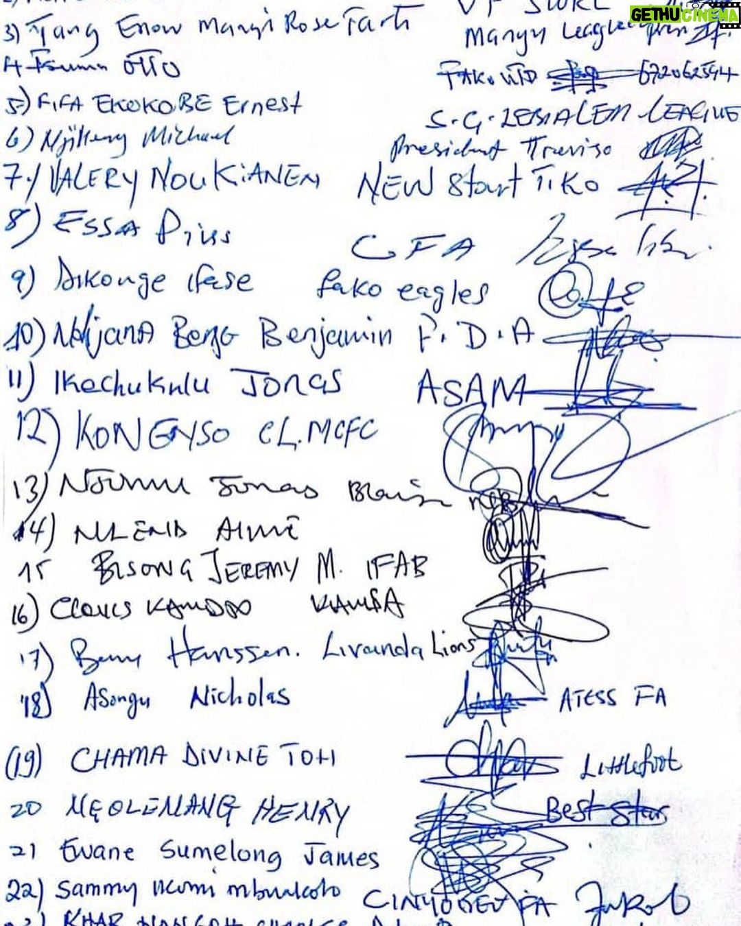 Samuel Eto'o Instagram - PRESS RELEASE The President of the Cameroonian Football Federation, Samuel Eto'o Fils, had the pleasure of receiving the motion of support from the football officials of the South West region, led by their leader, Ndazeh Valéry Tchiakeh. The federation's executive board pays tribute to these regional football leaders who tirelessly work with limited resources to rebuild, alongside Fecafoot, the virtuous new ecosystem that we promised to the Cameroonian people and to the Head of State, President Paul Biya. The Federation assures them of its support in their difficult task of promoting sports activities in this South West region, which has been marked by the scars of the conflict that disrupted the practice of our sport. It encourages the actors and officials involved in youth development to persevere in their efforts and the pursuit of excellence. The South West region is an important area in the strategic development plan that we are implementing, especially considering that this region is a breeding ground of excellence that has produced very talented football players for our country. Rest assured that this expressed support provides the federation's executive board with the strength to continue the implementation of the project aimed at providing our football with new foundations for harmonious development. The President of Fecafoot will take it upon himself to convey the relevant and constructive proposals contained in this motion of support to the Executive Committee. Together, with rigor and discipline, we will work to restore the greatness of Cameroonian football. President Samuel Eto'o @fecafootofficiel 🇨🇲🇨🇲🇨🇲