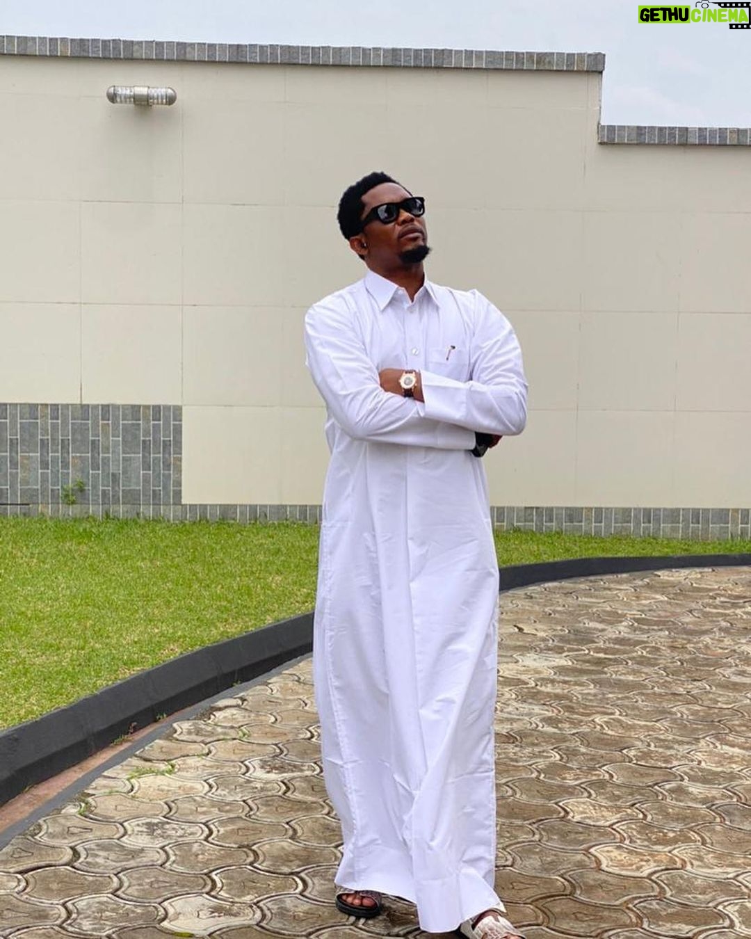 Samuel Eto'o - 116.2K Likes - La beauté de cette ville est TROUBLANTE j’aime Kribi ❤️❤️🇨🇲