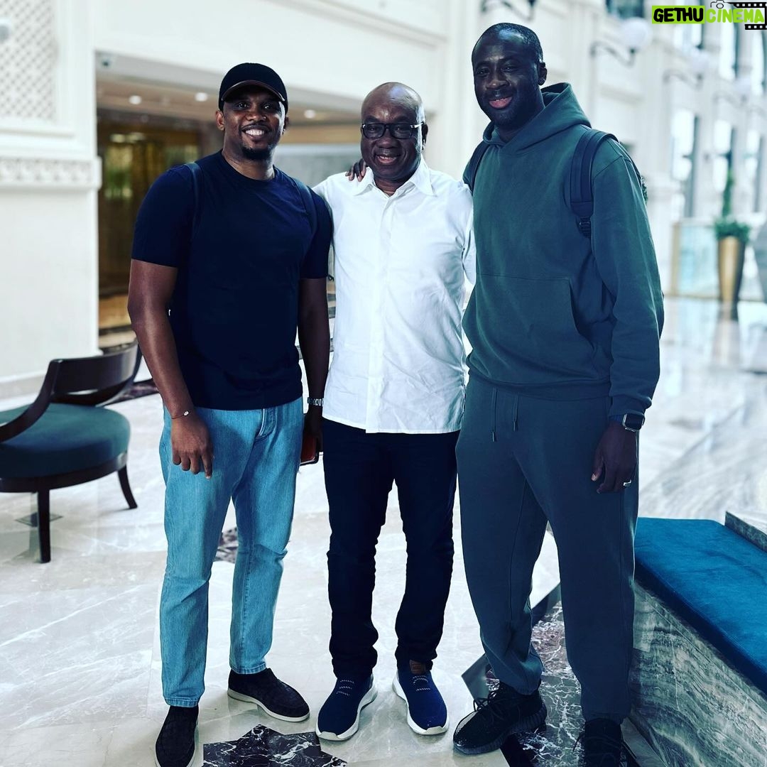 Samuel Eto'o - 62.9K Likes - Huit (8️⃣) ballons d’or sur une seule photo👏🏿👏🏿👏🏿mon jeune frère @realtoureyaya quel plaisir de te revoir Coach👏🏿👏🏿👏🏿👏🏿❤️ Mr le président @dialloyacineidriss
Cher aîné visionnaire ✅✅✅✅✅✅🇨🇮