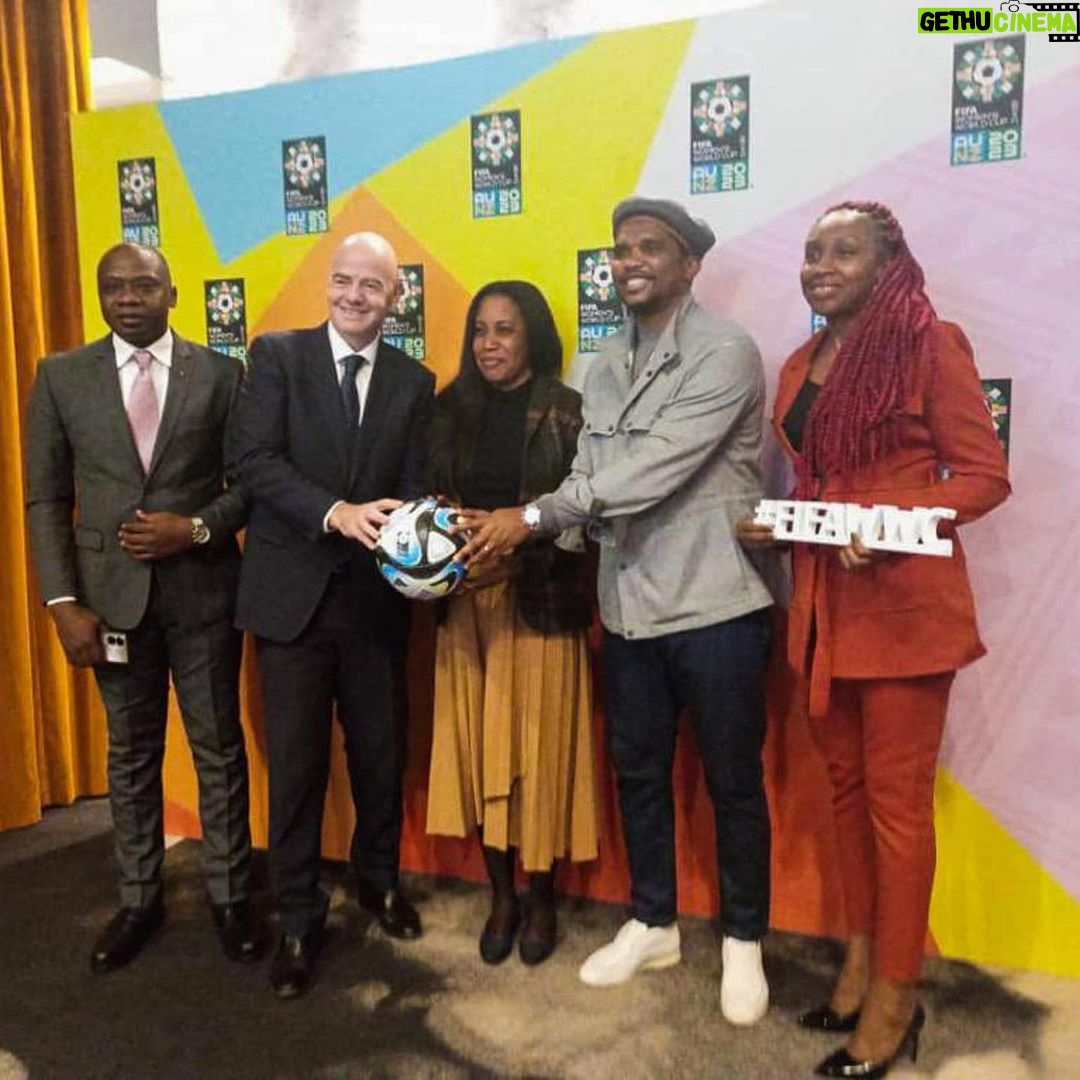 Samuel Eto'o Instagram - Great to be in Paris with the @fecafootofficiel team to attend the @fifa seminars discussing the Forward 3.0 Development Programme. Thank you for having us 🇨🇲⚽️