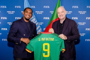 Samuel Eto'o Instagram - Productive audience for Cameroonian football with my brother Gianni Infantino, President of FIFA.

A beautiful and constructive meeting full of hope for Cameroonian football, on this 14th of September in France, with my brother Gianni Infantino, the President of FIFA. Our fruitful discussions led us to discuss the 3.0 project and, of course, the development of Cameroonian football. I extend my heartfelt gratitude to my brother Gianni for the attentive ear he lends to the progress of African football in general, and Cameroonian football in particular.
🙏 Audience productive pour le football Camerounais avec mon frère Gianni Infantino, Président de la FIFA.

Belle rencontre, constructive et porteuse d’espoirs pour le football Camerounais , ce 14 septembre en France , avec mon frère Gianni Infantino, le Président de la FIFA. Nos riches échanges nous ont conduit tour à tour à évoquer le projet 3.0, et, évidemment le développement du football Camerounais. Je renouvelle mon affectueuse gratitude à mon frère Gianni , pour l’oreille attentive qu’il accorde à l’évolution du football Africain en général ,et au football Camerounais en particulier.
🙏 @fifa @fecafootofficiel 🇨🇲🇨🇲🇨🇲✅✅✅