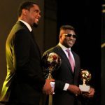 Samuel Eto'o Instagram - Ballon d’or camerounais 2023 🇨🇲 MERCI Maman❤️ @francisngannou 🙏🏿🙏🏿🙏🏿🙏🏿🙏🏿🙏🏿🇨🇲 What a spectacular night celebrating our country’s greatest football talent at the second edition of Ballon d’Or Cameroon. Congratulations to all the winners for their exceptional achievements during this football season and a special thank you to the First Lady of Cameroon for attending this event. Here’s to a record-breaking 2024 ⚽️⚡️@fecafootofficiel