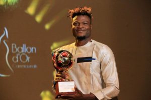Samuel Eto'o Instagram - Ballon d’or camerounais 2023 🇨🇲 MERCI Maman❤️ @francisngannou 🙏🏿🙏🏿🙏🏿🙏🏿🙏🏿🙏🏿🇨🇲

What a spectacular night celebrating our country’s greatest football talent at the second edition of Ballon d’Or Cameroon. 

Congratulations to all the winners for their exceptional achievements during this football season and a special thank you to the First Lady of Cameroon for attending this event. 

Here’s to a record-breaking 2024 ⚽️⚡️@fecafootofficiel