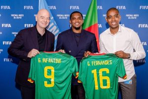 Samuel Eto'o Instagram - Productive audience for Cameroonian football with my brother Gianni Infantino, President of FIFA.

A beautiful and constructive meeting full of hope for Cameroonian football, on this 14th of September in France, with my brother Gianni Infantino, the President of FIFA. Our fruitful discussions led us to discuss the 3.0 project and, of course, the development of Cameroonian football. I extend my heartfelt gratitude to my brother Gianni for the attentive ear he lends to the progress of African football in general, and Cameroonian football in particular.
🙏 Audience productive pour le football Camerounais avec mon frère Gianni Infantino, Président de la FIFA.

Belle rencontre, constructive et porteuse d’espoirs pour le football Camerounais , ce 14 septembre en France , avec mon frère Gianni Infantino, le Président de la FIFA. Nos riches échanges nous ont conduit tour à tour à évoquer le projet 3.0, et, évidemment le développement du football Camerounais. Je renouvelle mon affectueuse gratitude à mon frère Gianni , pour l’oreille attentive qu’il accorde à l’évolution du football Africain en général ,et au football Camerounais en particulier.
🙏 @fifa @fecafootofficiel 🇨🇲🇨🇲🇨🇲✅✅✅