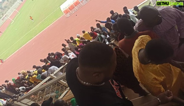 Samuel Eto'o Instagram - Parlons Football π QUI PEUT ??? Championnat Amateur ππΏππΏππΏππΏπ¨π²π¨π²π¨π²π¨π²π¨π²π¨π²π¨π² @fecafootofficiel