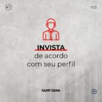 Samy Dana Instagram - Como começar a investir HOJE? Esse é seu checklist de regras: A primeira regra é eliminar dívidas! Não faz sentido você ter dívidas em uma taxa de juros altíssima como é aqui no Brasil para investir em ativos que, com certeza, vão lhe pagar menos. Então, use seu dinheiro de forma a eliminar suas dívidas. A segunda, conheça seus números. Tenha absoluto controle sobre seu dinheiro, sabendo quanto você ganha por mês e quanto você gasta. Como você pode traçar um objetivo se você não sabe sua situação atual? Falando em objetivo, essa é a regra três: tenha um objetivo. Isso é muito importante! Vai fazer o sacrifício ficar muito mais fácil, afinal, você vai conseguir pensar que está sacrificando algo hoje em prol de algo lá na frente. Conhecendo seus números e traçando um objetivo, é hora de você montar o seu plano que você possa acompanhar, averiguar resultados e realizar mudanças conforme ele anda. E não esqueça da QUINTA regra: invista de acordo com o seu perfil. Leve em conta o perfil indicado pela sua corretora, mas também o seu momento de vida. Talvez empresários, que possuem muito risco associado aos seus negócios, possam investir mais em renda fixa, enquanto assalariados, principalmente aqueles com estabilidade, como servidores públicos, possam ser mais agressivos. E aí, vamos começar a investir AGORA?