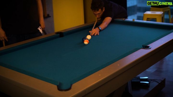 Samy Dana Instagram - Essa semana vou postar uma série de trickshots. Se gostarem, posso dar umas dicas! #sinuca #snooker #trickshot #trickshots