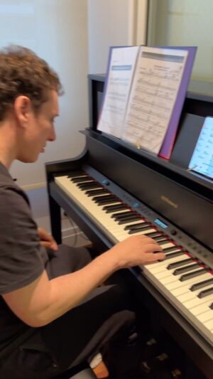 Samy Dana Instagram - Piano maravilhoso da nossa parceira @roland_brasil