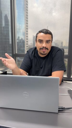 Samy Dana Instagram - Boa oportunidade para você que está precisando de uma renda extra ou até mesmo um emprego novo! LINK NA BIO