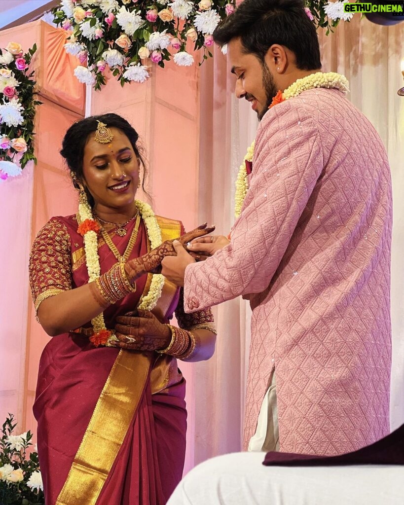 Samyuktha Hegde Instagram - My best friend is booked!! And soon will be taken! Congratulations both of you on finding your happily ever after. 💍✨🥹 I can’t wait to see you as a bride 🤍🤍🤍 I love you poo and the next four months are going to flyyyyy by, I’m soo freaking excited for you 🤍 Ps: look how I wore shoes on Anarkali, alsoooo @tejukranthi Loveeeeeddd the outfit babe, it was super pretty 🤍🤍🤍 #hitched