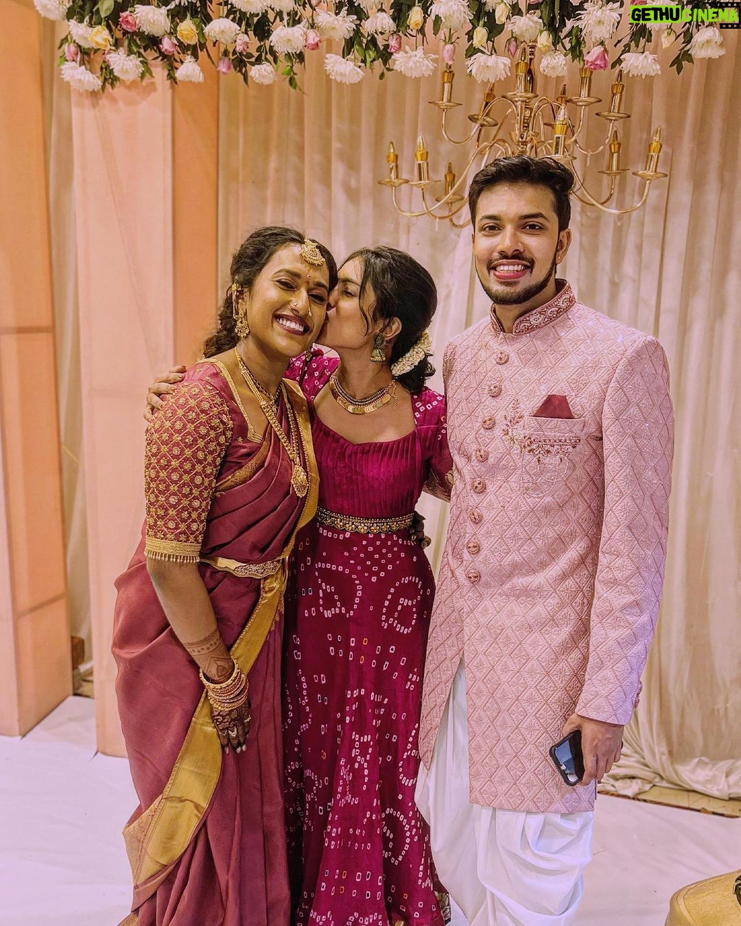 Samyuktha Hegde Instagram - My best friend is booked!! And soon will be taken! Congratulations both of you on finding your happily ever after. πβ¨π₯Ή I canβt wait to see you as a bride π€π€π€ I love you poo and the next four months are going to flyyyyy by, Iβm soo freaking excited for you π€ Ps: look how I wore shoes on Anarkali, alsoooo @tejukranthi Loveeeeeddd the outfit babe, it was super pretty π€π€π€ #hitched