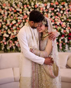 Sana Javed Instagram - Alhamdullilah ❤️

"And We created you in pairs" - وَخَلَقْنَاكُمْ أَزْوَاجًا