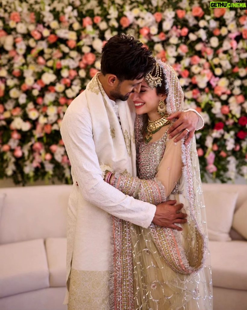 Sana Javed Instagram - Alhamdullilah ❤ "And We created you in pairs" - وَخَلَقْنَاكُمْ أَزْوَاجًا