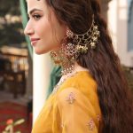 Sana Javed Instagram - ✨ Brand: @naqshiclothingstore Photography: @yasser.sadiq_ Videography: @filmsbybilal Stylist: @shaamlatiph Mua: @sunil_mua Art Direction: @afshan.khalid01