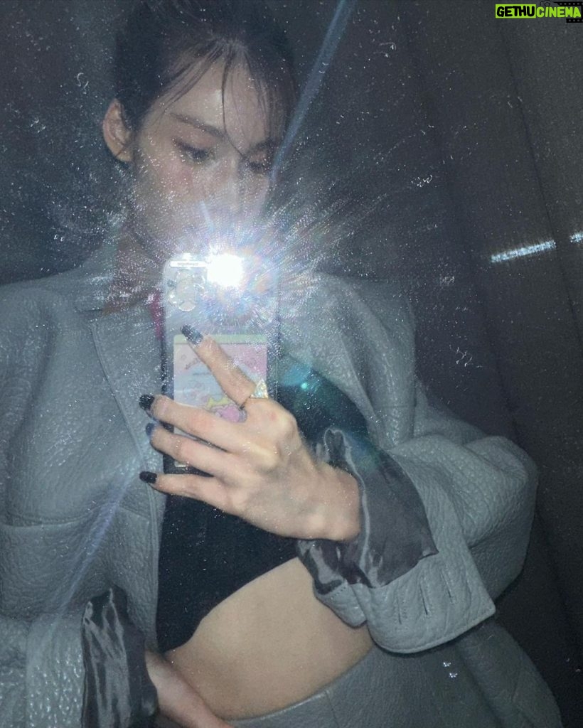 Sana Minatozaki Instagram - monotone + 🔰🔫🎾🧩