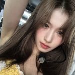 Sana Minatozaki Instagram - pink yellow yellow̆̈
