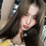 Sana Minatozaki Instagram - pink yellow yellow̆̈