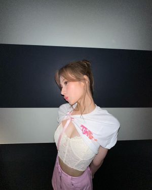 Sana Minatozaki Instagram - My first Europa tour diary①📔🩰🪽🩶