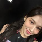 Sana Minatozaki Instagram - Our cute ONCE made me happy on Oakland Day1💐🎀🩷
