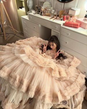 Sana Minatozaki Instagram - 🪞🌸