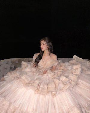 Sana Minatozaki Instagram - 내가 픽한 드레스🎀🤍