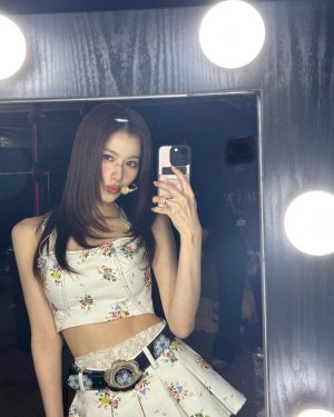 Sana Minatozaki Instagram - 까먹기전에🤳🩶🤎