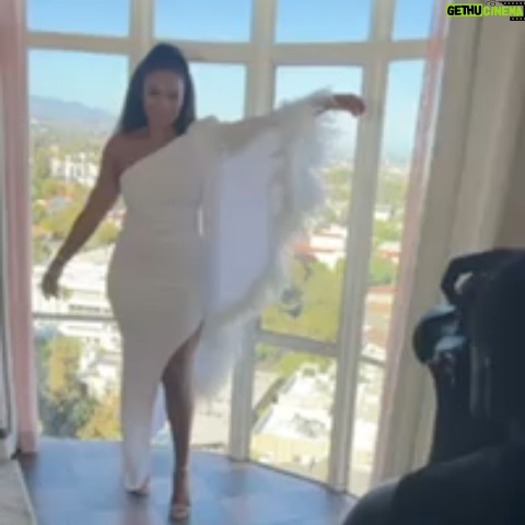Sanaa Lathan Instagram - A little fun right before @betawards last night. I was so excited and honored to present a sneak peek of my upcoming movie #ONTHECOMEUP #onthecomeupmovie #OTCU 💫🔥💫 Sunset Tower Hotel