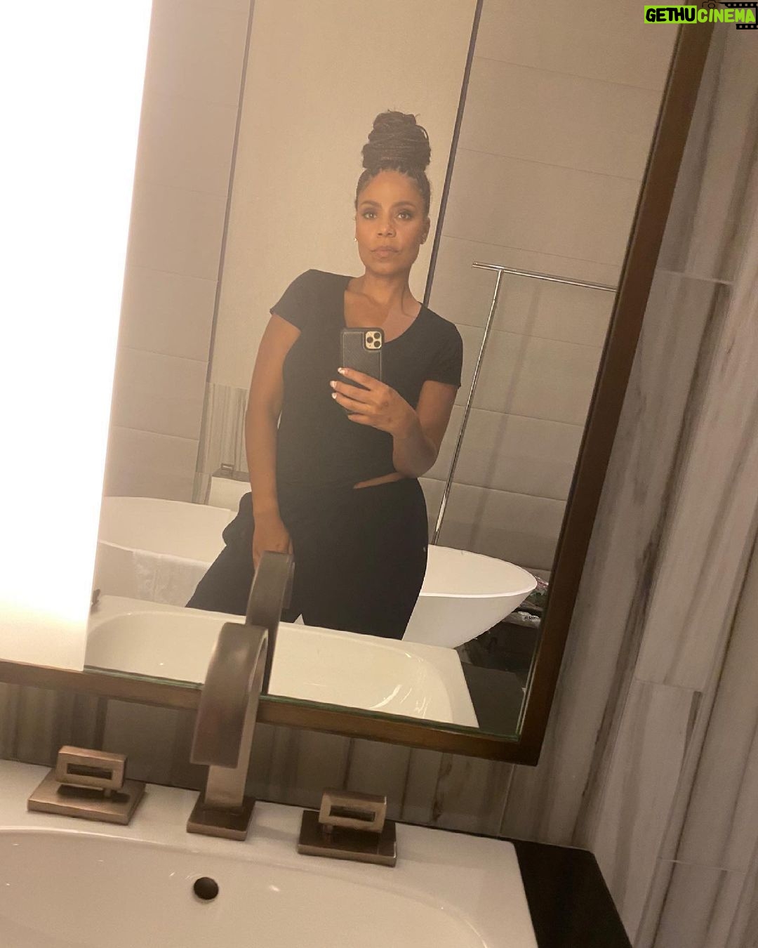 Sanaa Lathan Instagram - #HappySunday 🌤 New York, New York