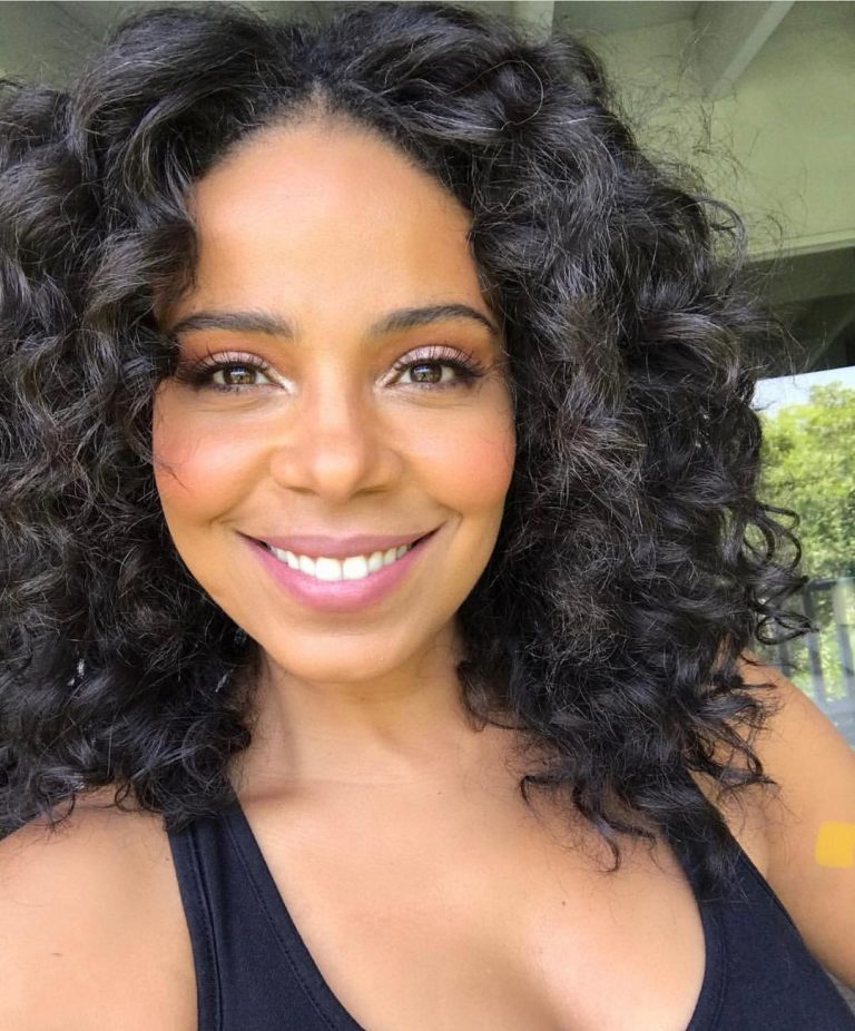 Sanaa Lathan Instagram - Challenge accepted @garcelle! We are BLACK Women! We build... We love... We don’t tear down other BLACK WOMEN! We have felt the pain of not being heard and torn down and we have decided we will be deliberate about building others. If I didn’t tag you, please don’t be offended. All too often, we women find it easier to criticize each other, instead of building each other up. With all the negativity going around, let’s do something positive and STICK TOGETHER!!! 🖤✊🏾✊🏾✊🏾 Upload 1 picture of yourself... ONLY you. Then tag as many sisters to do the same. Let’s build ourselves up instead of tearing ourselves down. #Tag you’re it! #blackwomenchallege