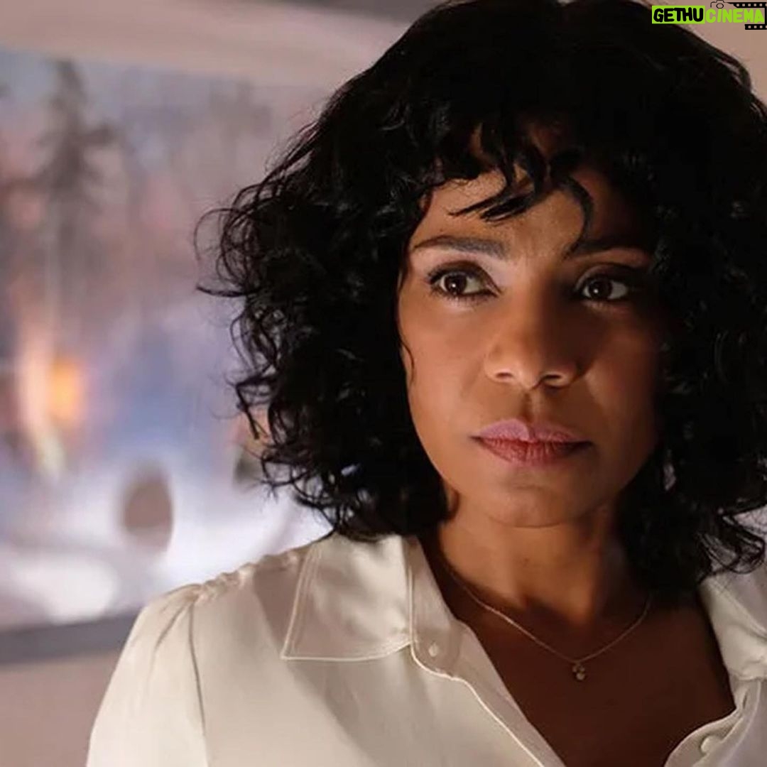 Sanaa Lathan Instagram - Watch or re-watch my and #damsonidris episode of Twilight Zone called #Replay its now streaming on @primevideo. #TheTwilightZone 😱🔥😱