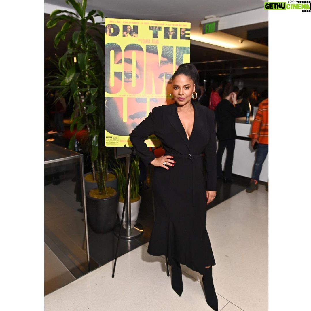 Sanaa Lathan Instagram - One of our Tastemaker screening’s for my directorial debut #ONTHECOMEUP. Had the honor of the great Gina Prince-Bythewood (@gpbmadeit) hosting and moderating the Q&A. If you haven’t seen it, you MUST check it out. Streaming now on @paramountplus #ONTHECOMEUP💫🔥💫 CAA