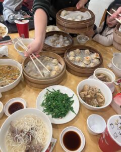 Sananthachat Thanapatpisal Instagram - Chiang Kai-shek Memorial Hall, LongShan Temple, Xiao long bao 🥟 中正紀念堂 Chiang Kai-shek Memorial Hall