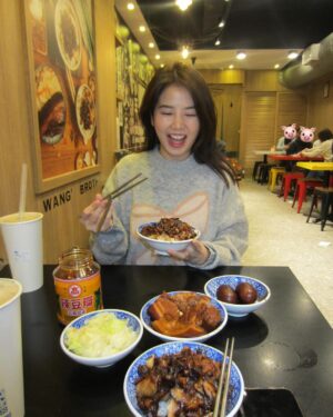 Sananthachat Thanapatpisal Instagram - 🐷🍚🧋