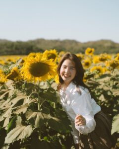 Sananthachat Thanapatpisal Instagram - Always look on the bright side of life. 🌼☺️ . 📷 @ixnore