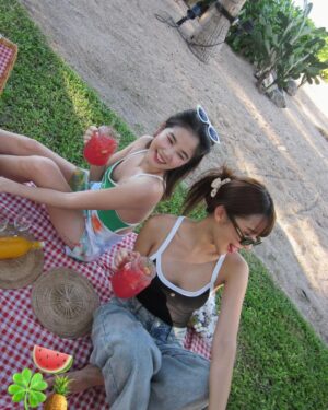 Sananthachat Thanapatpisal Instagram - Picnic time 🥞🍀🍉
.
#VALAHuahin
