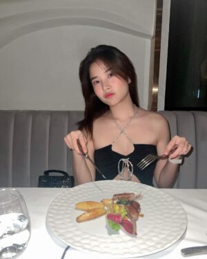 Sananthachat Thanapatpisal Instagram - ✨ My New fav restaurant ✨💕 
.
#fonxtable