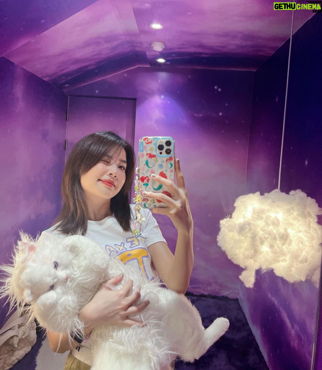 Sananthachat Thanapatpisal Instagram - 🐱💜 Nerdy