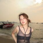 Sananthachat Thanapatpisal Instagram – Feels like 50*c 

#swimsaicxkaosupassara 
.
📷 @titielaliita ผจกชั้นถ่ายรูปสวย อิ้อิ้