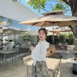 Sananthachat Thanapatpisal Instagram - Start a day with a smile, finish it with a new bag. 😍💖 @katespadeny . #katespadeny #katespadeTH #PATLuxuryGroup