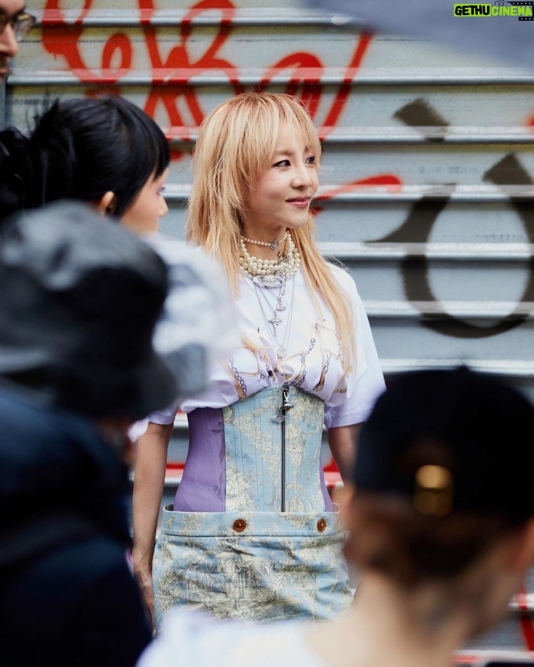 Sandara Park Instagram - #Dara #SandaraPark #PFW #2024 @viviennewestwood photo by @jaylim1 Paris, France