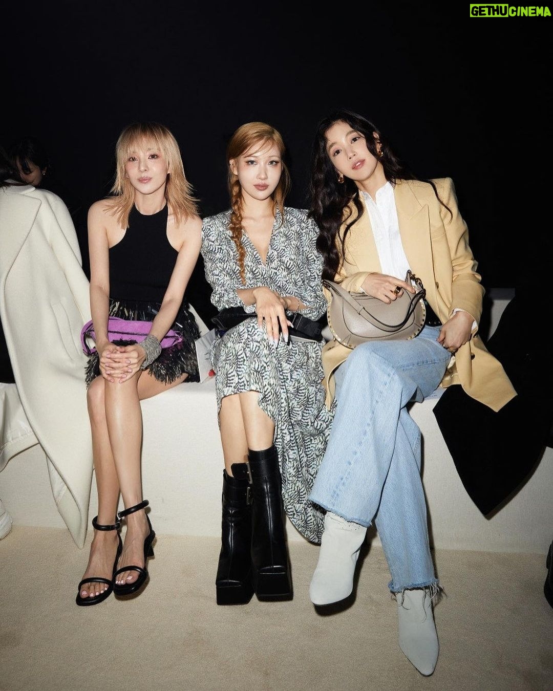 Sandara Park Instagram - #Dara #SandaraPark #PFW #2024 @isabelmarant Paris, France