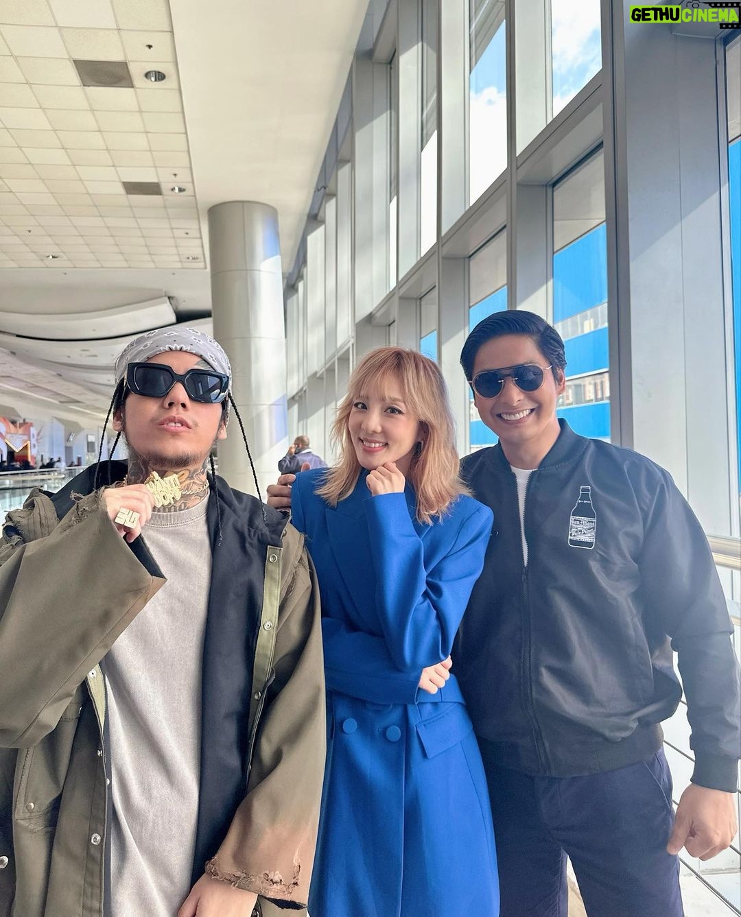 Sandara Park Instagram - With my San Miguel Family~!!! 🍻💘 #CocoMartin #ShantiDope #MarisRacal #SandaraPark #SanMiguel #SanMigLight Manila, Philippines