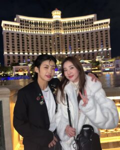 Sandara Park Instagram - 드디어~!!! 떼춤~!!! 🤸🏻‍♂️🇺🇸 #티빙 #TVING #DNAcers #댄서스 #산다라박 #이기광 #이대휘 #립제이 #아이키 #리헤이 #하리무 #퓨전엠씨 #절크패밀리 #에메트사운드 #한야 #다원즈 #독특크루 Las Vegas, Nevada