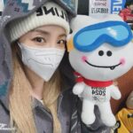 Sandara Park Instagram - 컬링 경기 실제로 처음 봤는데 우리 선수들 진짜 잘한다🥌🥹👍2024 강원 청소년올림픽대회! 자랑스러운 우리 나라 선수들 다 응원합니다~!!! 화이팅~!!! 뭉클🥹🙏🏻 대~한~민~국~!!! 🇰🇷👏🏻👏🏻👏🏻👏🏻👏🏻