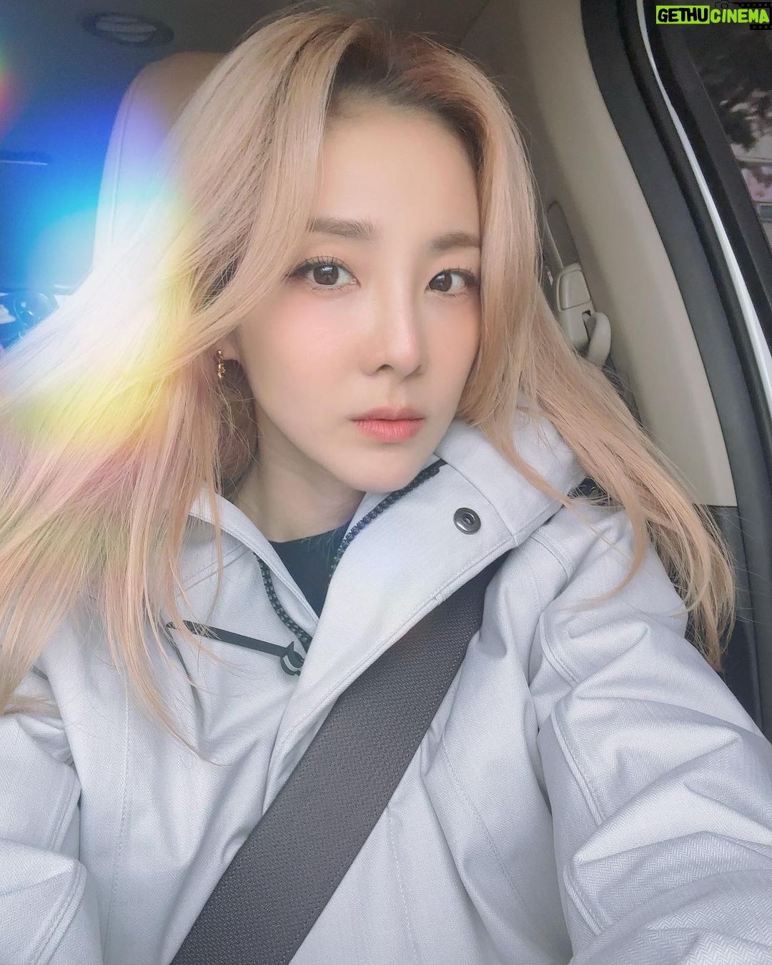 Sandara Park Instagram - μ μ£Όππ»κΉν¬ππ»μΈμ²ππ»λ°©μ½βοΈ Jeju ππ» Gimpo ππ» Incheon ππ» Bangkok πΉπ λ±
κΈ°μμ μν΄λ₯Όπ