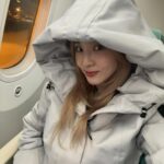 Sandara Park Instagram - 제주👉🏻김포👉🏻인천👉🏻방콕✈️ Jeju 👉🏻 Gimpo 👉🏻 Incheon 👉🏻 Bangkok 🇹🇭 뱅기에서 새해를🎉
