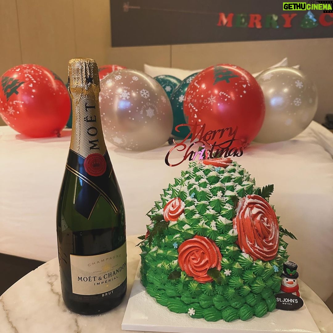 Sandara Park Instagram - Merry Christmas 🎅🏻🎄🌊